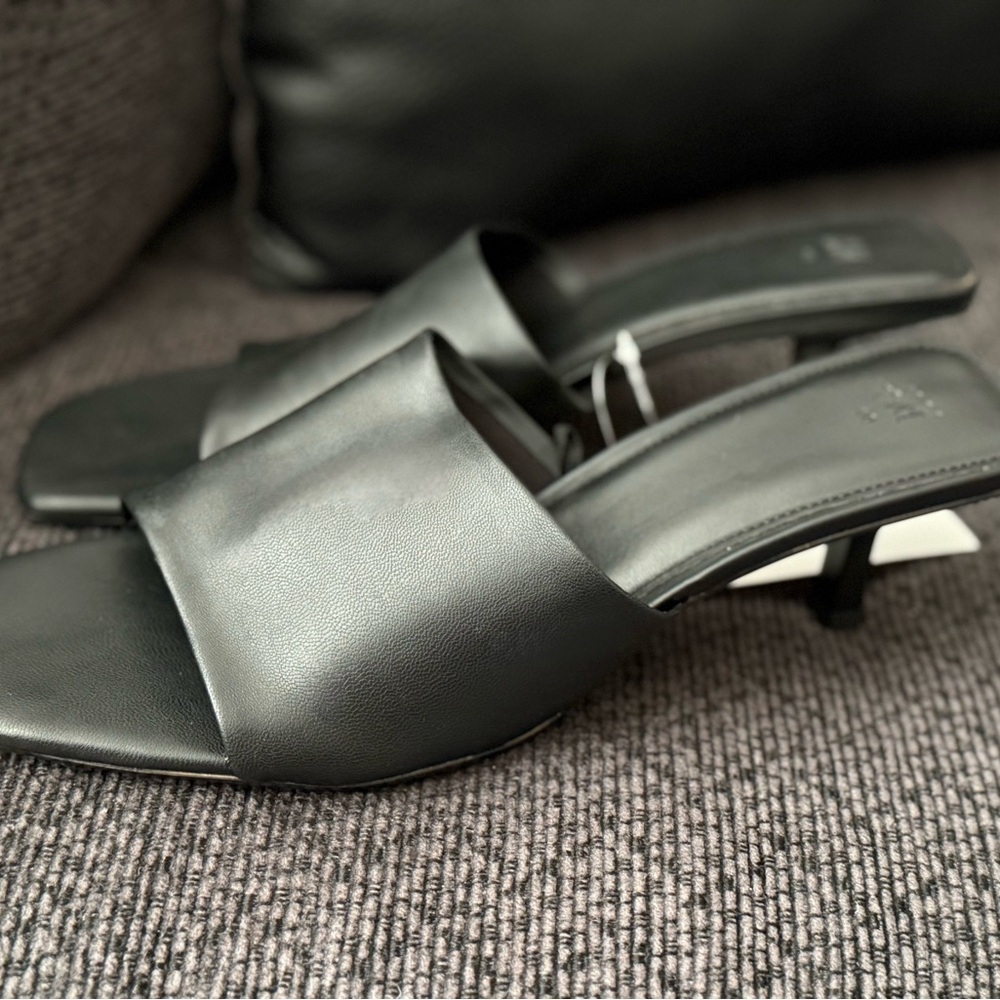 H&M Black Sandal Mule Heels